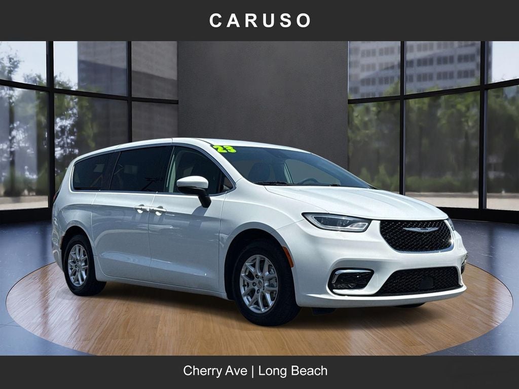 2023 Chrysler Pacifica Touring L in Bright White Clearcoat — front three-quarter view