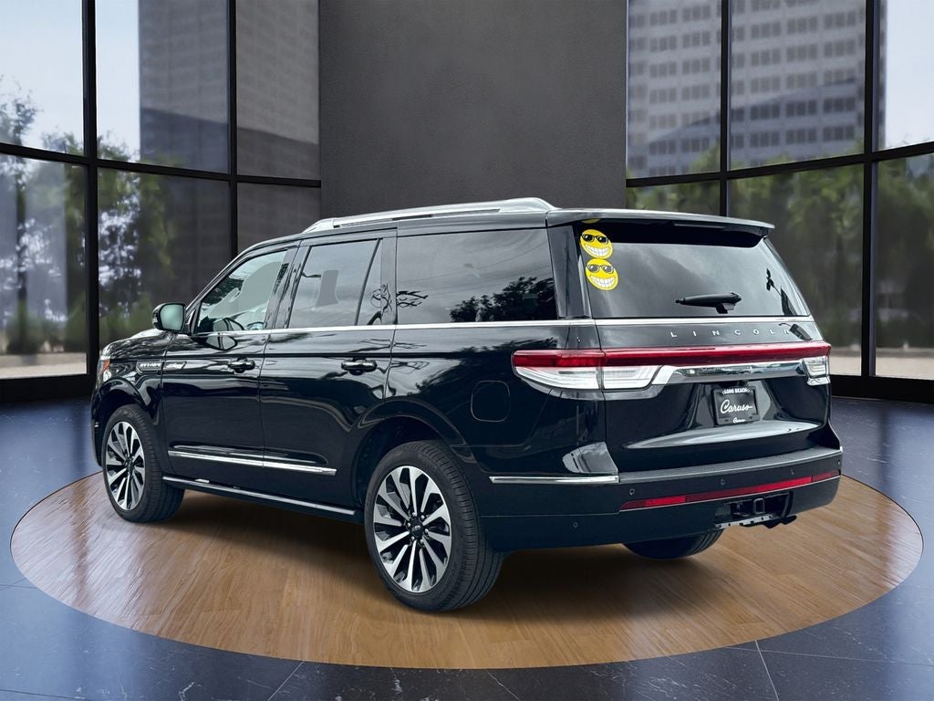 2024 Lincoln Navigator — detail view