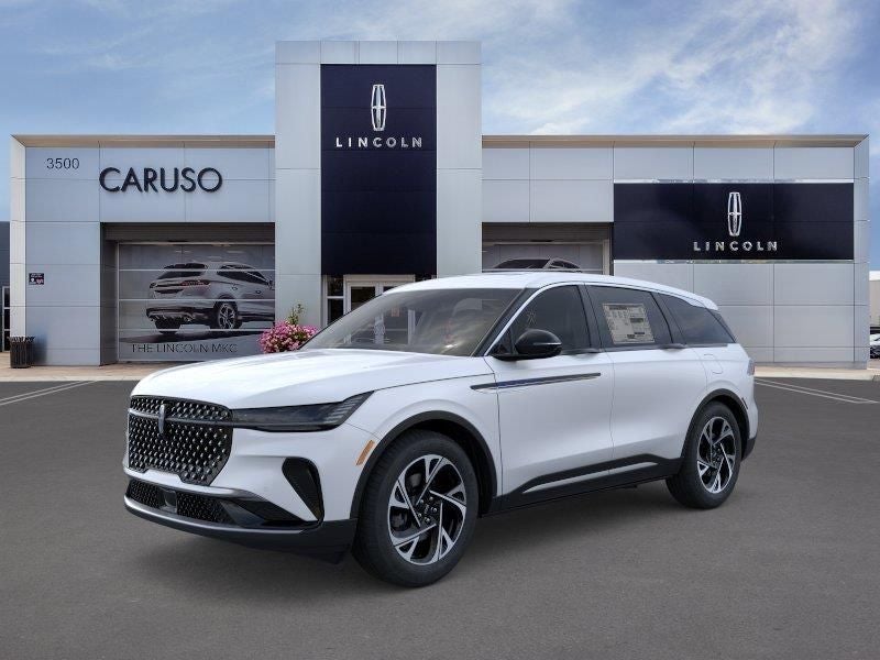2026 Lincoln Nautilus Premiere in White Platinum Clearcoat Metallic — front three-quarter view