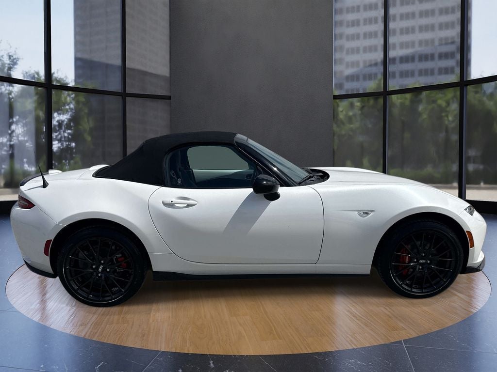2025 Mazda Mazda MX-5 Miata Club in Snowflake White Pearl — front three-quarter view