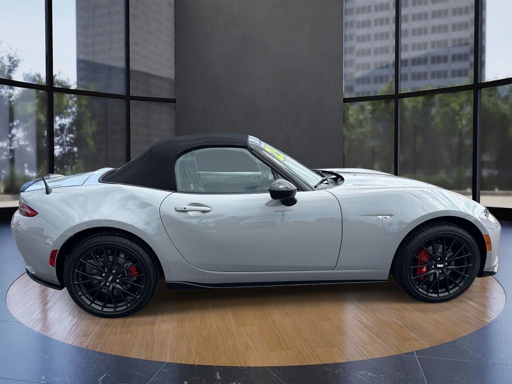2025 Mazda Mazda MX-5 Miata Club in Gray Metallic — front three-quarter view